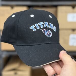 Vintage Game Day Tennessee Titans Hat Black TITANS Arch Sandwich Brim NFL NWT